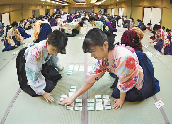 【地域】令和初タイトル懸け熱戦　全国かるた女流選手権