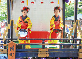 【地域】曳山 佐伎治神社に集結 高浜七年祭　