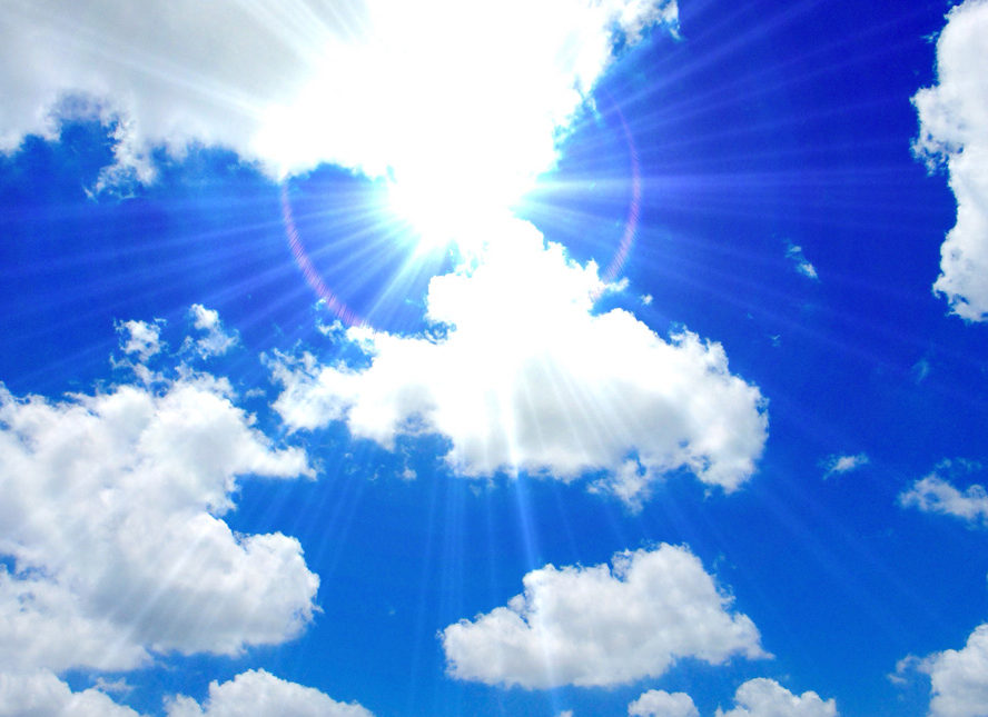 県内全１０地点で真夏日、熱中症疑い７人搬送