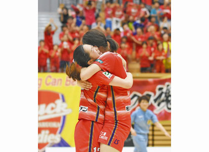 「RUCK」ホーム戦飾る フットサル女子日本L 残り1分カウンター