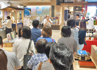 【地域】保護者の企業見学始まる　学生の県内就職推進