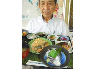 【地域】よっぱらいサバで新メニュー　１３日から小浜