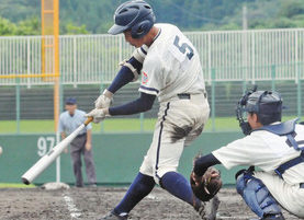 【地域】８強出そろう　高校野球福井大会第４日