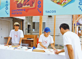 【地域】学生運営の浜茶屋が今季も　若狭和田海水浴場