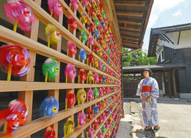 【地域】大野の「涼」パチリ 市が演出 武家屋敷２軒活用