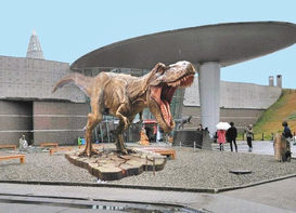 「11メートルティラノ」モニュメント 早くみんなと会いたい