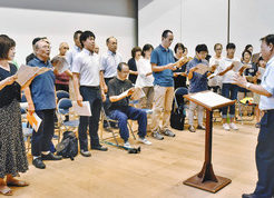 【地域】小浜合唱団 第九へ始動 60人登録、伸びやかに練習