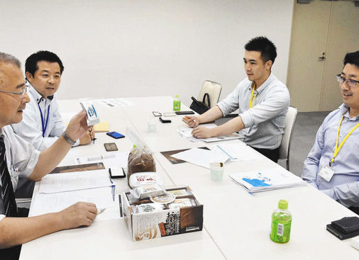 【地域】アジアに北陸の食PR 福井銀 バイヤー招き輸出商談会