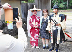 【地域】朝倉氏全盛期　楽しんで　土日祝日　復原町並で生活再現　