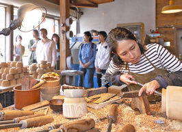 【地域】丹南３市町　　ものづくり　担い手待つ