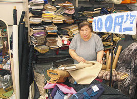 【地域】移りゆく駅前　姿消す名物店