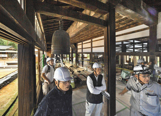 【地域】大安禅寺　進む大規模修理　福井の国重文　一般公開、専門家が説明