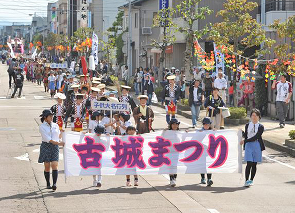 【中止】丸岡伝統の祭り『丸岡古城まつり』開催。丸岡城がキャンバスとして光輝く！