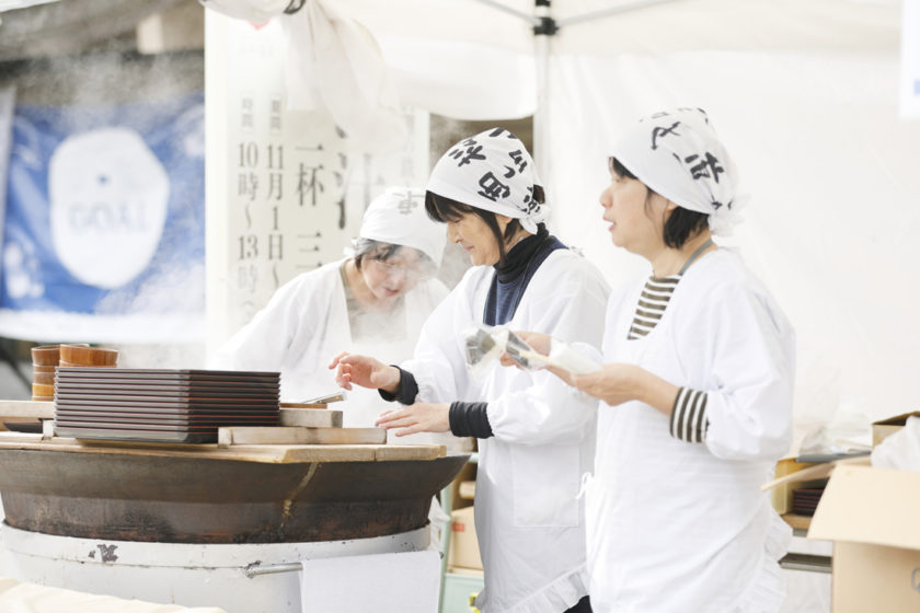 カニ汁大鍋の振る舞い