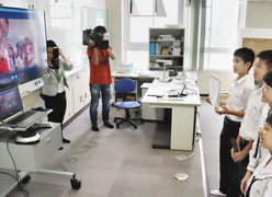 金津中生　コロンビア　笑顔で通信