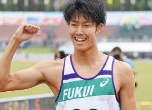 県勢　林が陸上８００Ｖ　天皇杯１０位と健闘