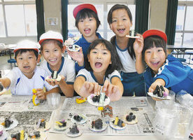 飾り炭かわいい？　勝山　荒土小児童が製作体験