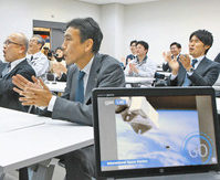 県産衛星　ＩＳＳから放出　「宇宙産業化　入り口に」