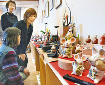 県外作家と福井 つなぎ３０年  記念企画展始まる