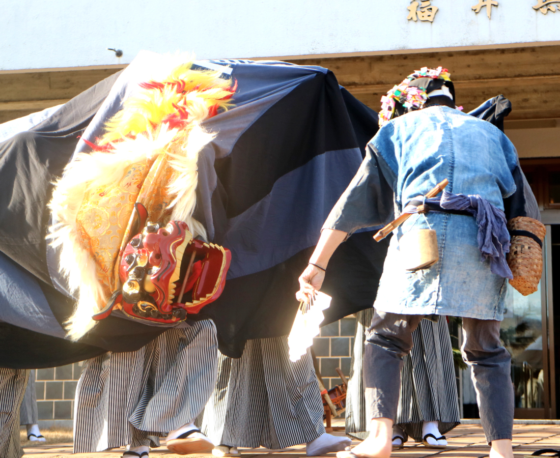 【1/11～13】獅子舞・餅つき・お菓子まき…お正月のめでたい催しが目白押し！｜新春！ 陶芸館2020