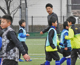 サッカーの楽しさ小学生に