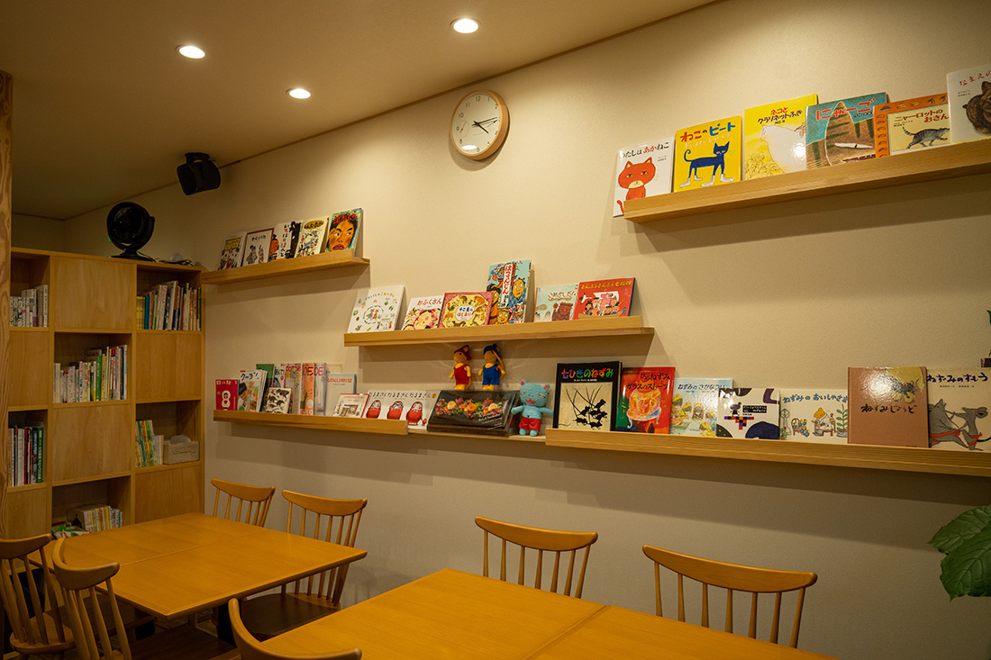 そばと絵本Cafeぶらっと