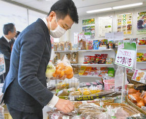 農村振興へ意見交換　農水政務官　坂井、あわら視察