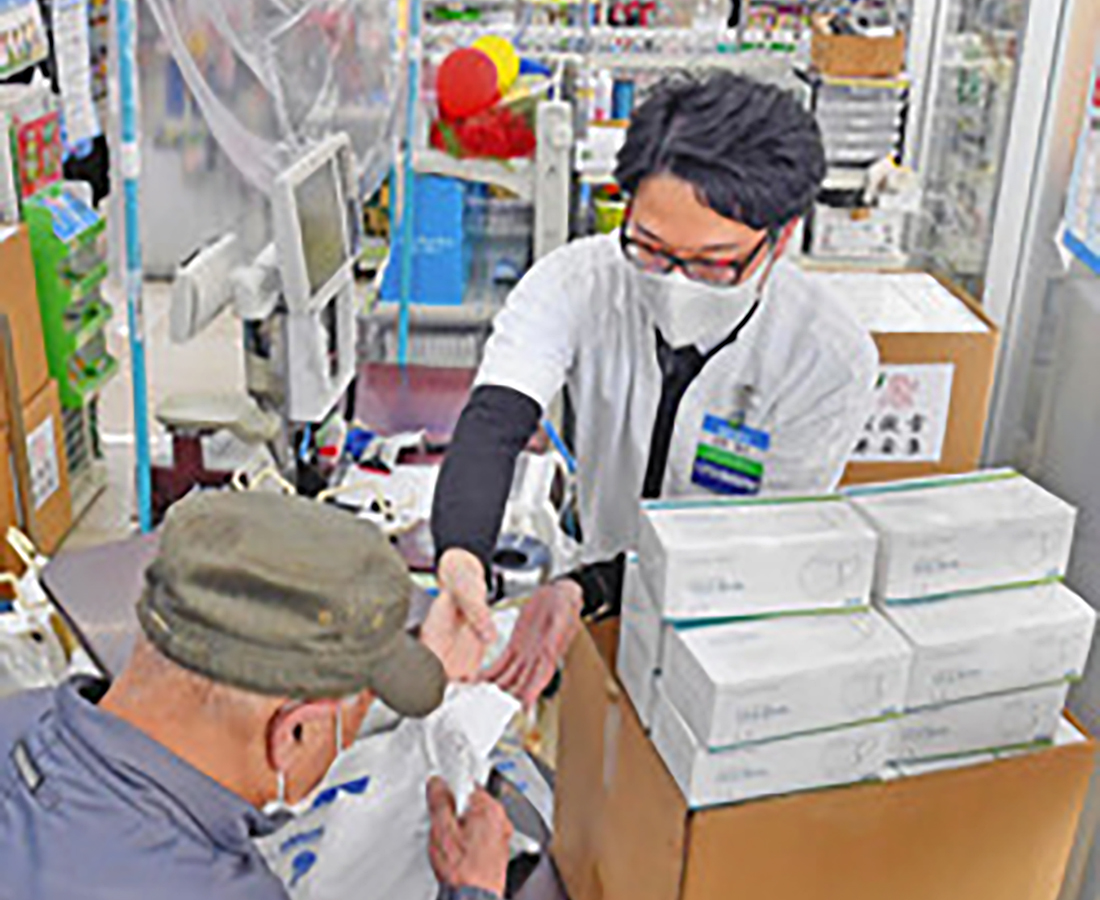 マスク待ってました！　県の購入券分、販売スタート