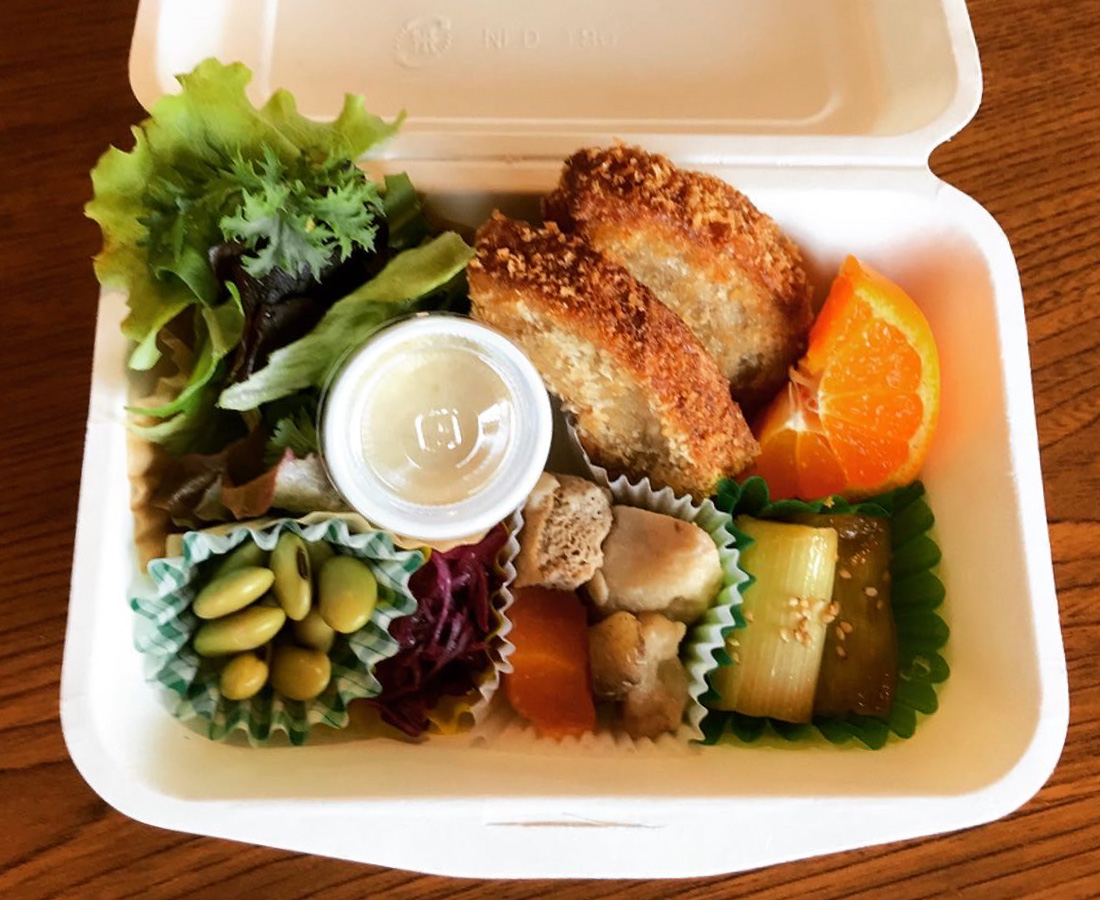 「まごわやさしい＋こ」を取りそろえた話題の“腸活”ができるお弁当｜村カフェ とき