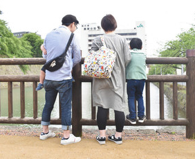 普通の生活へ一歩　「一部だけ　おかしい」の声も