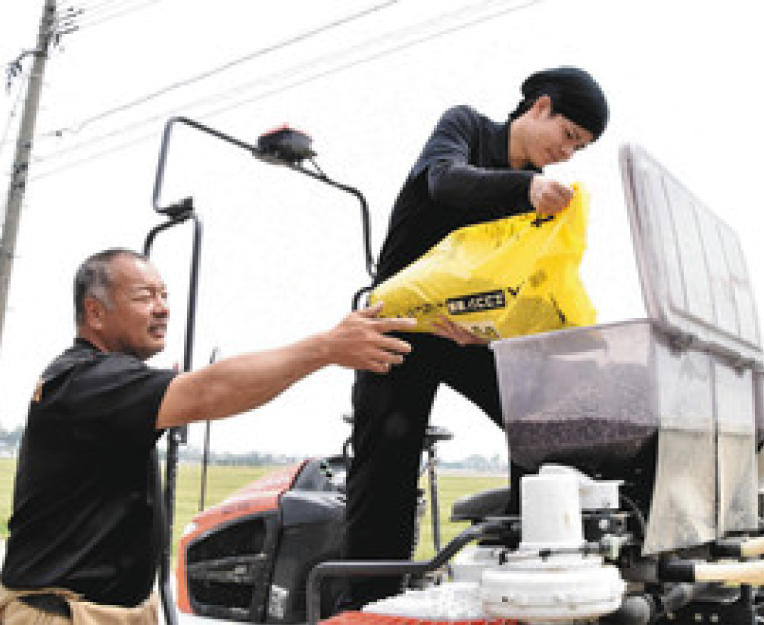 農家に一時“転職”紹介　休業中　居酒屋「わらび」
