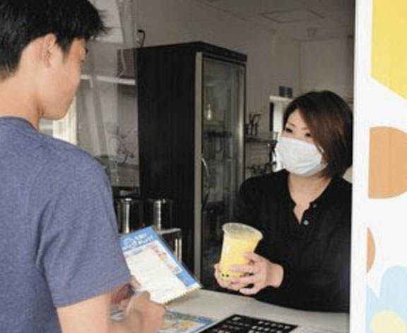 アベノマスクで１杯無料　学校、施設への「橋渡し」　　福井のタピオカ店　交換取り組み　