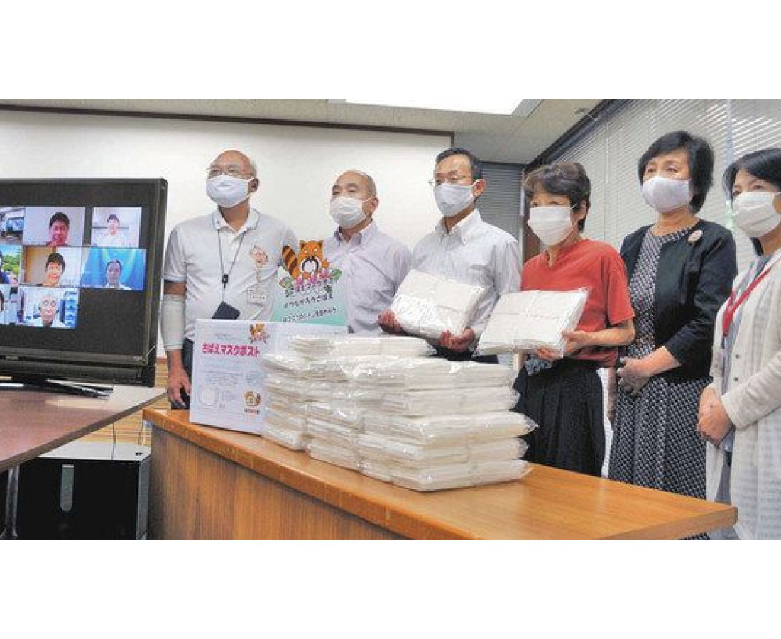 政府配布の布マスク鯖江で２１００枚以上集まる　市校長会などに届ける