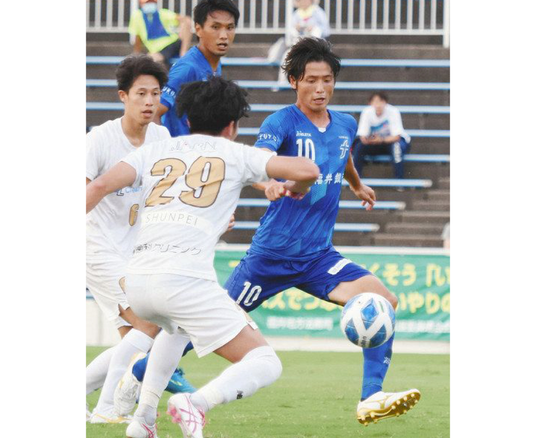 ユナイテッド　ダービー制す　坂井に３−１