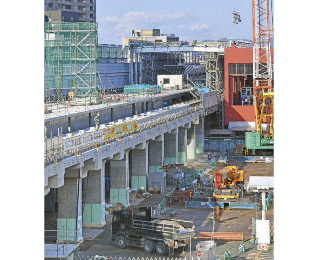＜延びる新幹線＞　工期遅延、建設費増　財源の出どころ焦点