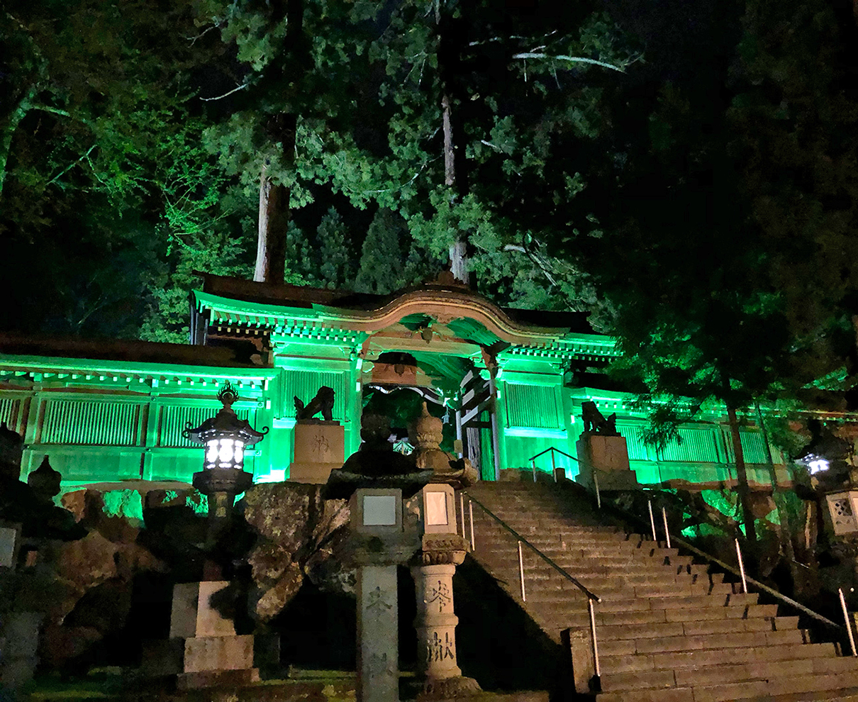 紙の神様宿る社『岡太神社・大瀧神社』のライトアップ【12/10～1/10】