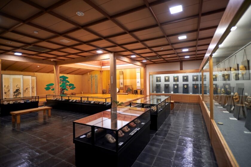 能楽の里が選ぶ能面展「全国創作・新作能面公募展」