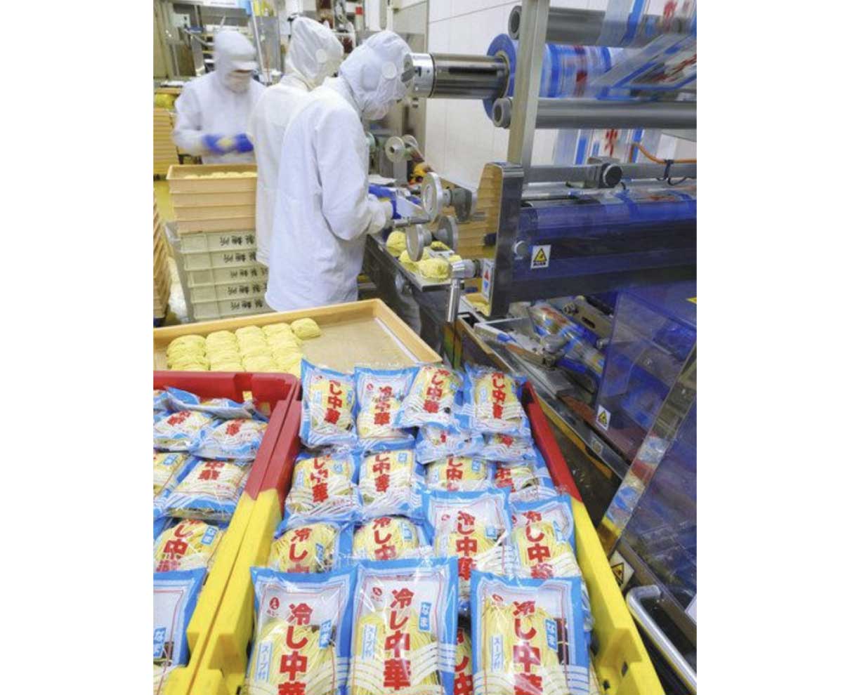冷やし中華で元気盛り盛り　越前市で麺の製造ピーク