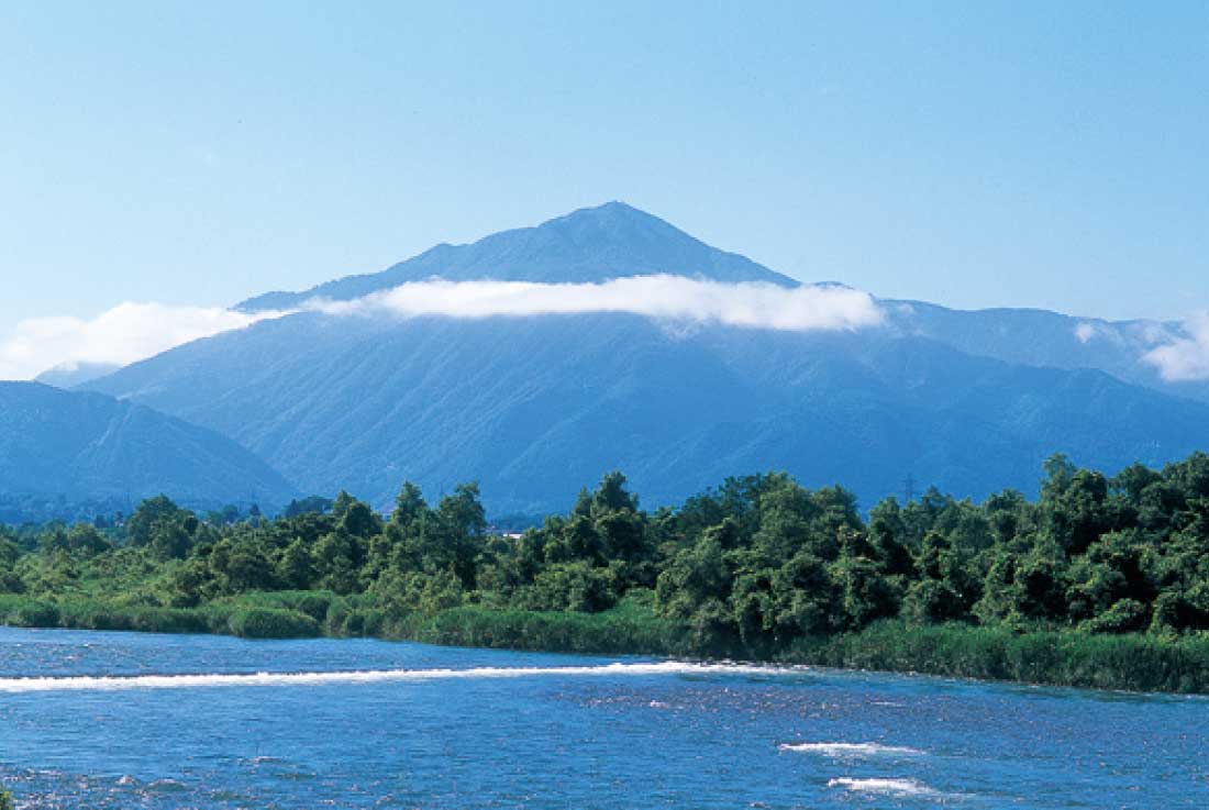 花垣 荒島の郷 本醸造　株式会社南部酒造場