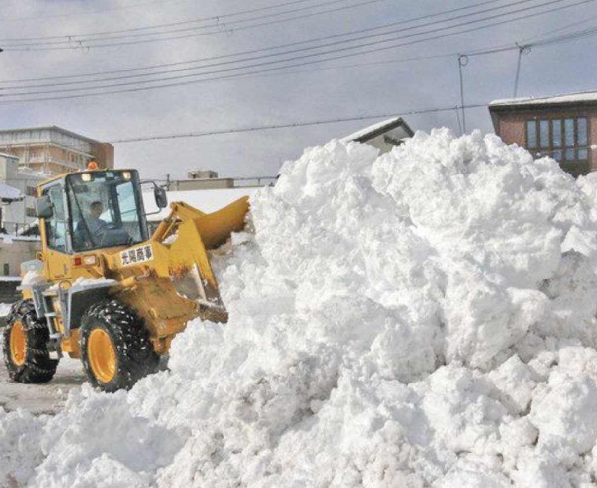 小浜　１２月最高４７センチ　福井３３センチ　県内各地で積雪