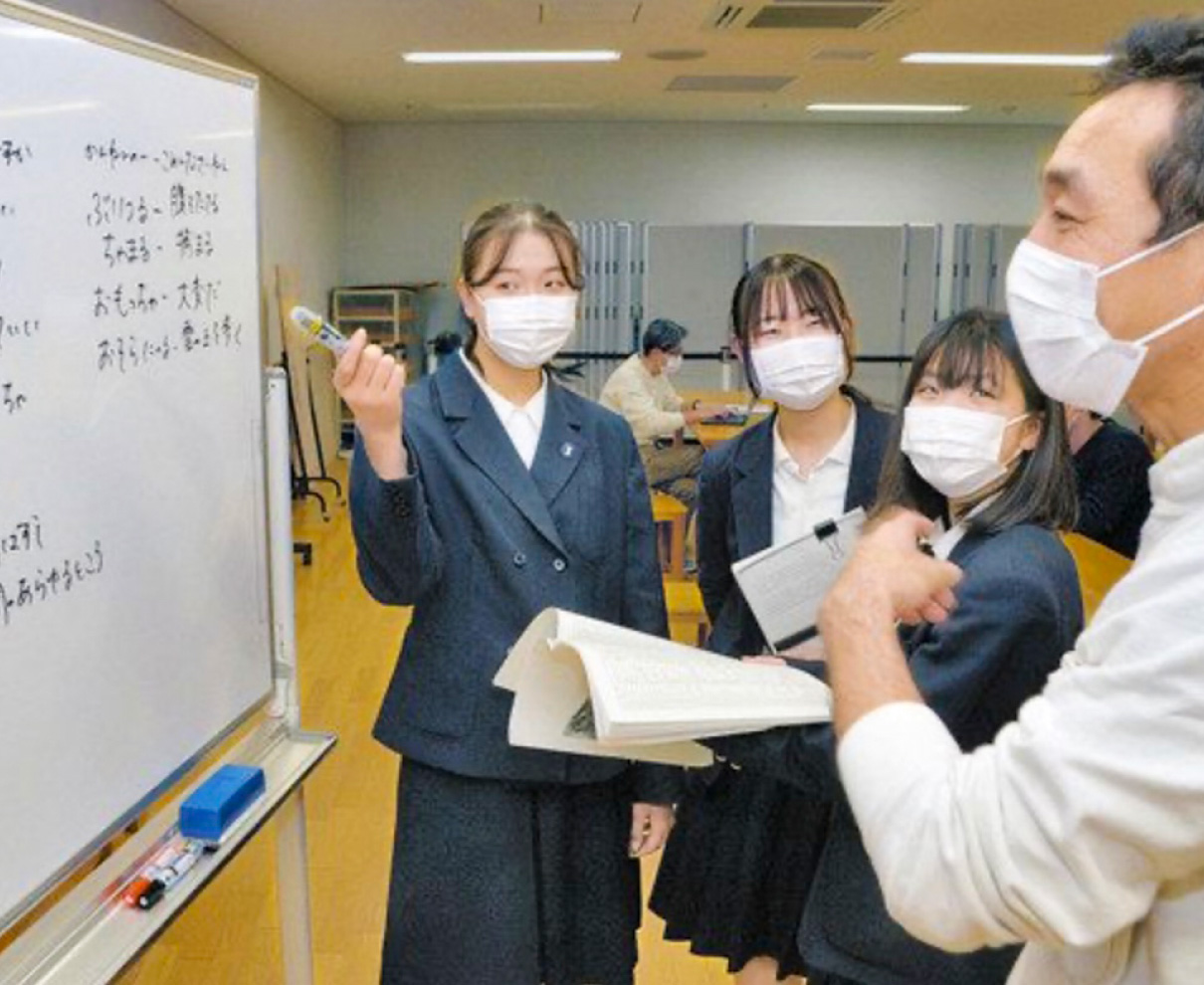 辞典収録の方言　選定が本格化　高校生　イラストなど議論
