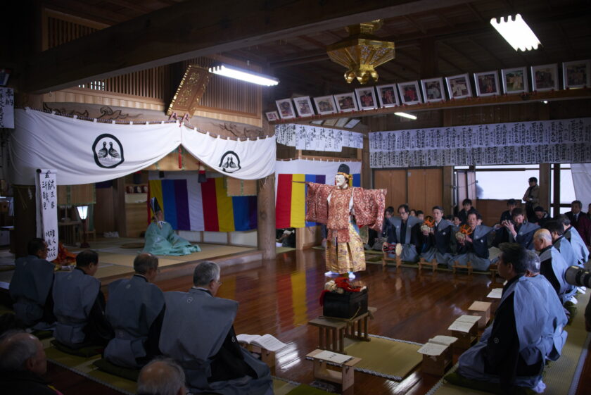水海の田楽能舞