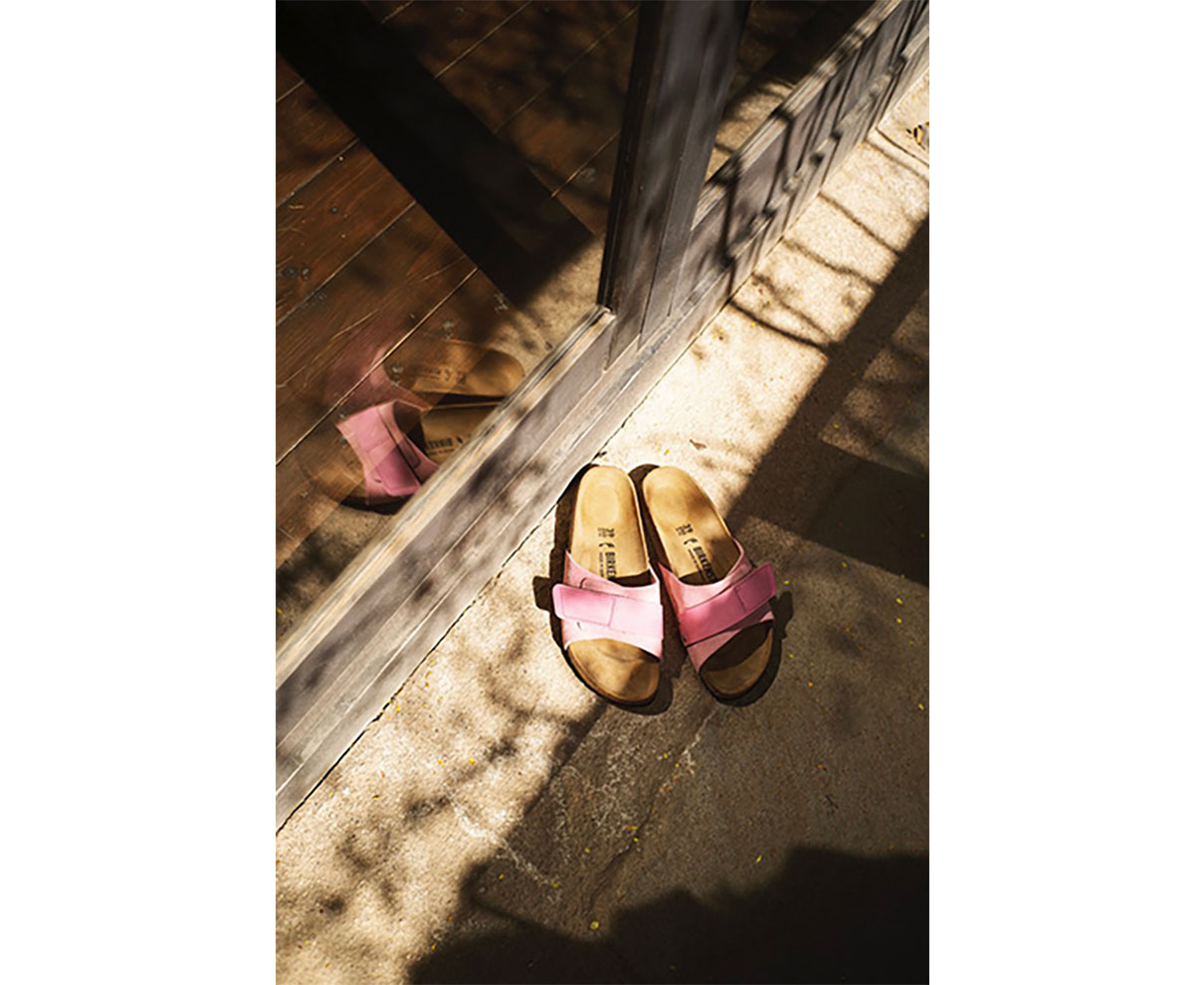 みてみて！このピンクのビルケンシュトック、たまらなくかわいい…人気のベルクロデザインに、新作が登場するよ