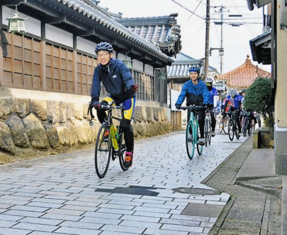 越前市観光自転車で　　越前たけふ駅−市中心部ルート作成へ　　元プロ選手ら安全性確認