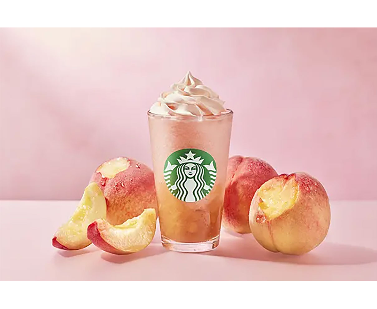 【スタバ新作】大人気だった「桃フラペ」が再登場！ジューシーな果肉感や芳醇な香りがたまらないよね〜