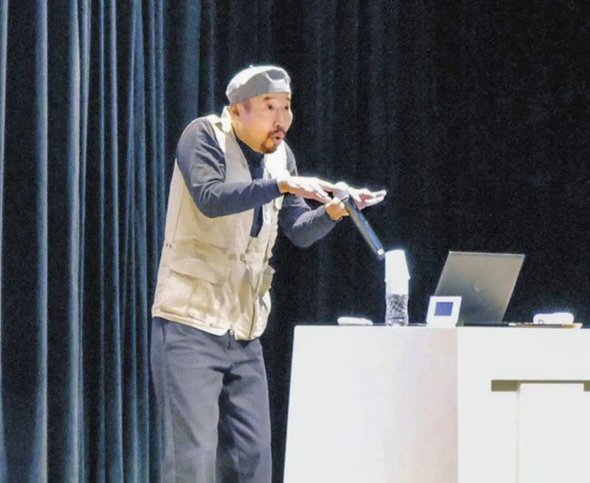 「苦しむ子の声伝えたい」　戦場カメラマン渡部さん、福井で講演