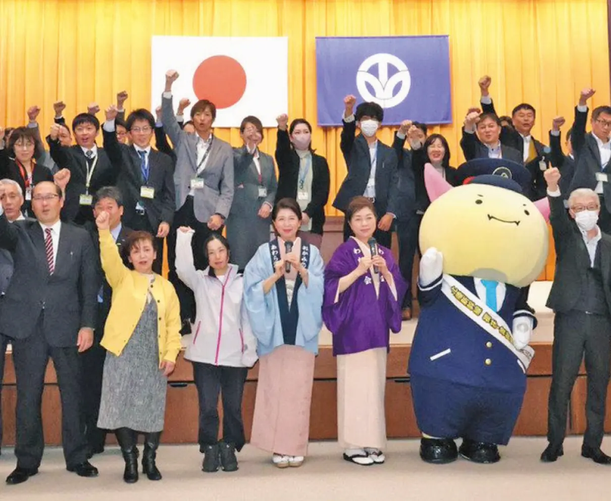 ゆかり芸能人　開業彩る　来月16、17日　4駅周辺