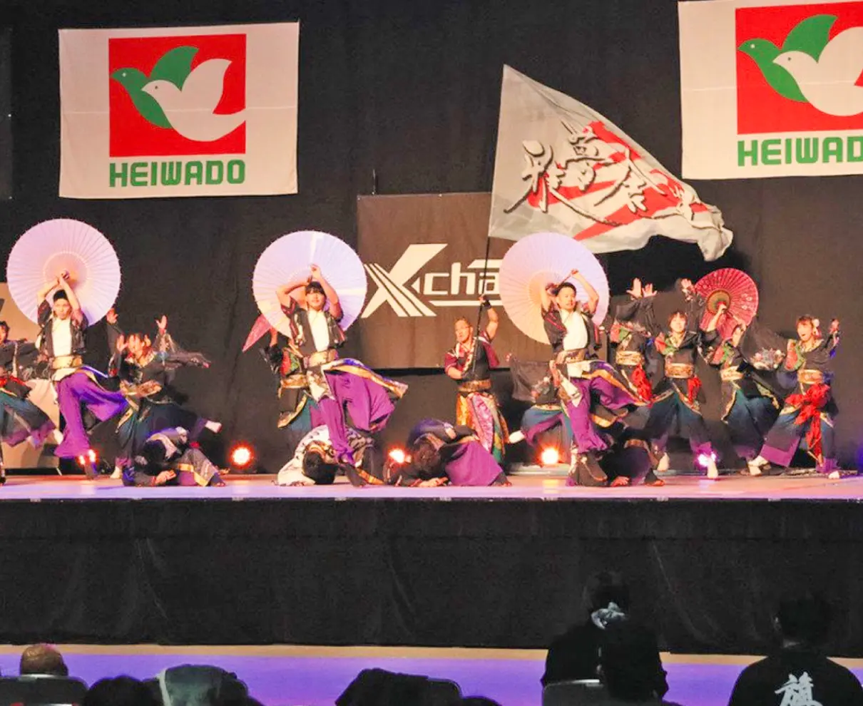 華麗なダンスに県民沸く　サンドームでイベント