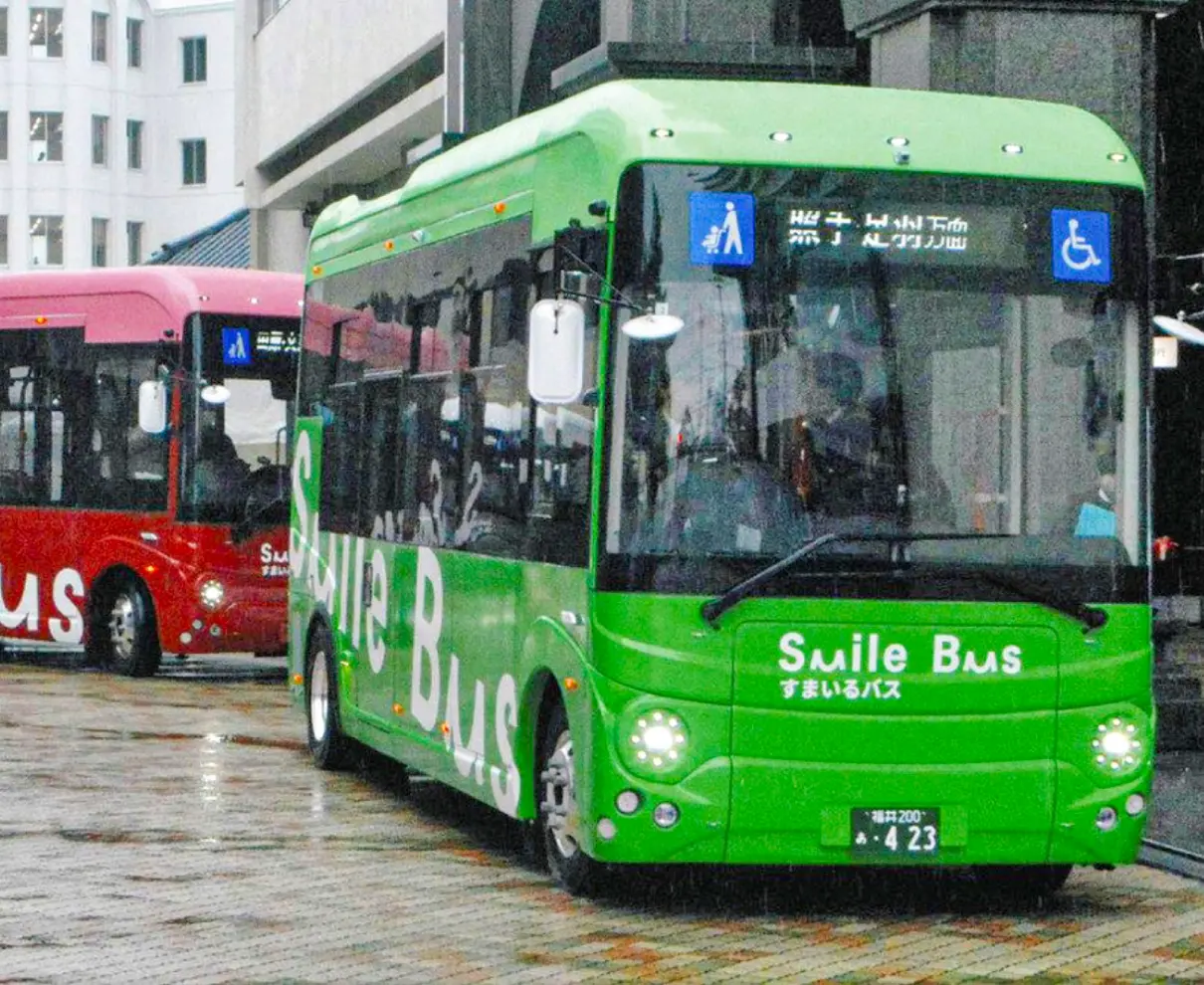EVすまいるバス登場　福井で16日から運行