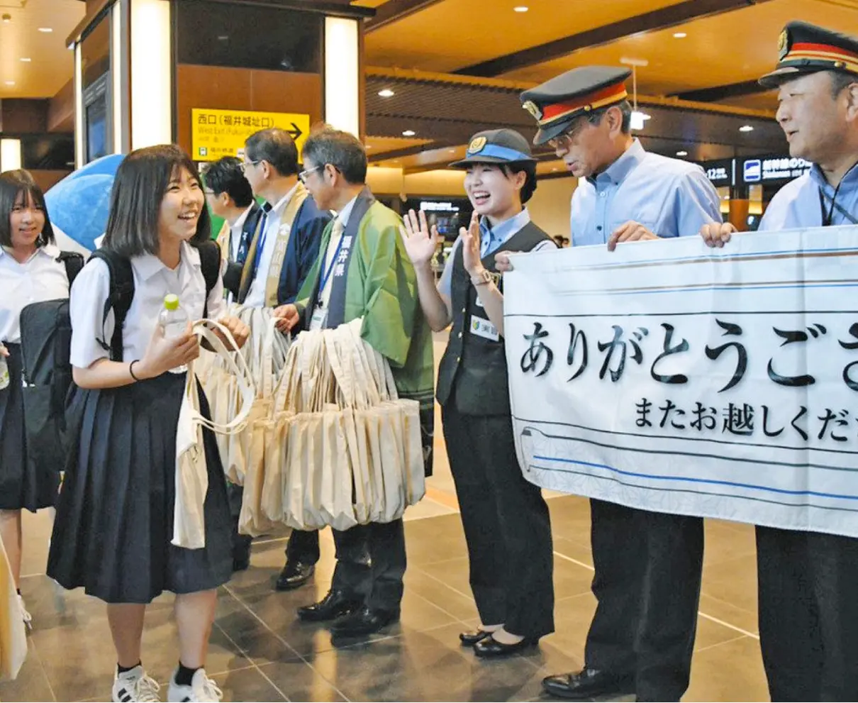 新幹線で県内に修学旅行　開業後初　首都圏から北陸へ　千葉・船橋の中学校　料金割引を活用恐竜博物館満喫